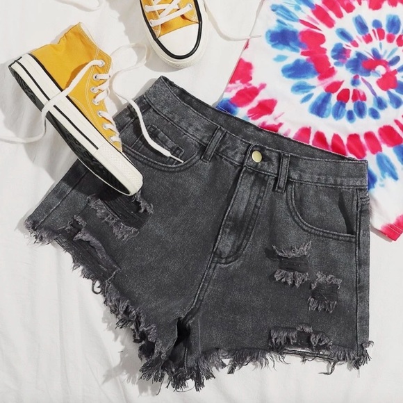 SHEIN Black Ripped Detail Frayed Trim Denim Shorts - Picture 3 of 4